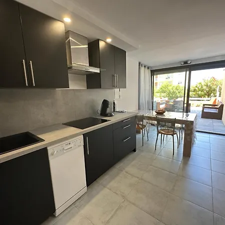T2 Apartment *
